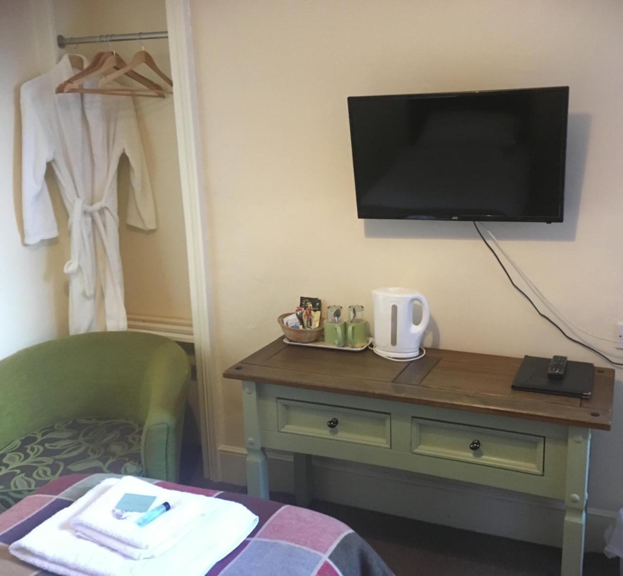 Mair'S Hotel Bridgend  Buitenkant foto