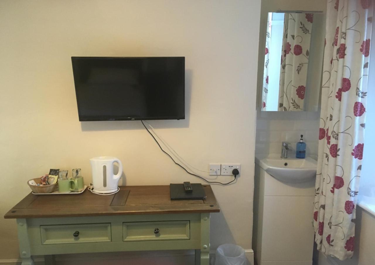 Mair'S Hotel Bridgend  Buitenkant foto
