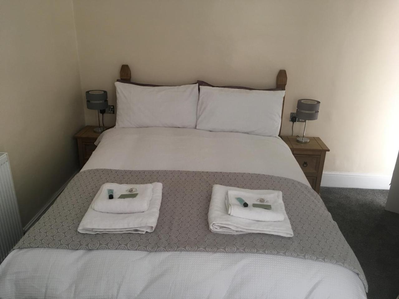 Mair'S Hotel Bridgend  Buitenkant foto