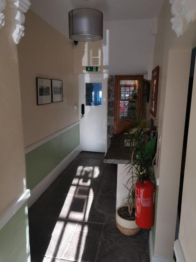 Mair'S Hotel Bridgend  Buitenkant foto