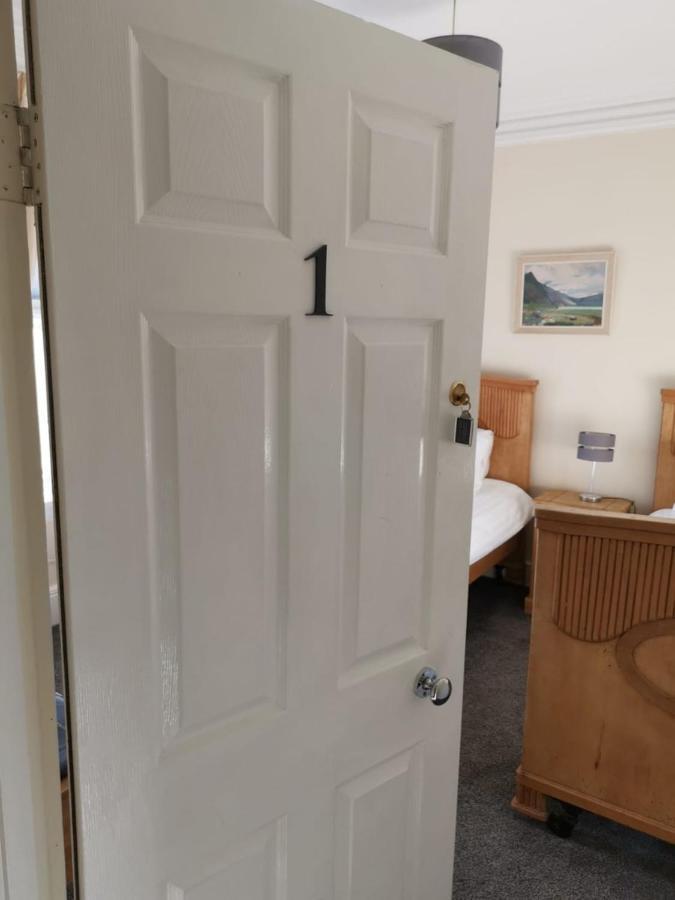 Mair'S Hotel Bridgend  Buitenkant foto