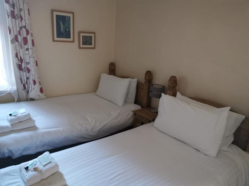 Mair'S Hotel Bridgend  Buitenkant foto